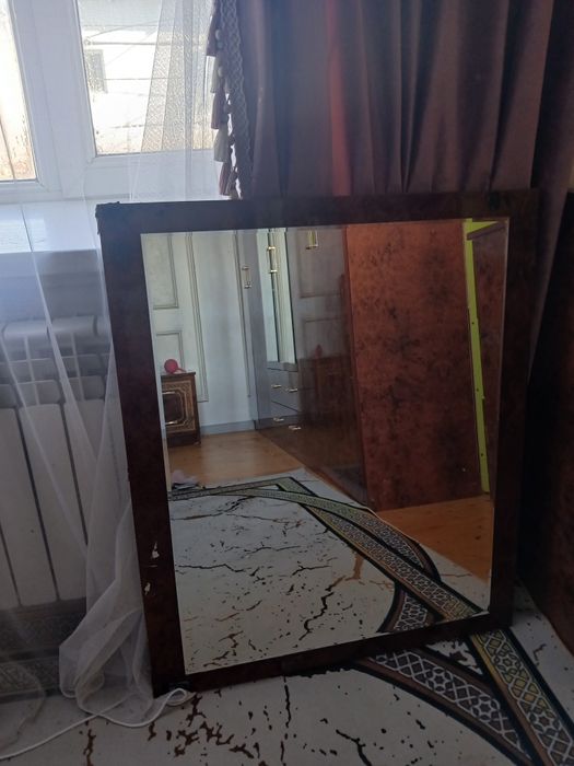 Комот пен зеркало Сатылады