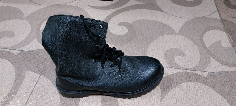 Ботинки кожанные