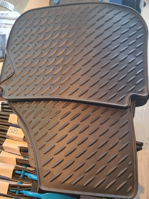 Гумени стелки за Фолксваген Пасат Passat Тигуан Tiguan Touran Тоаран