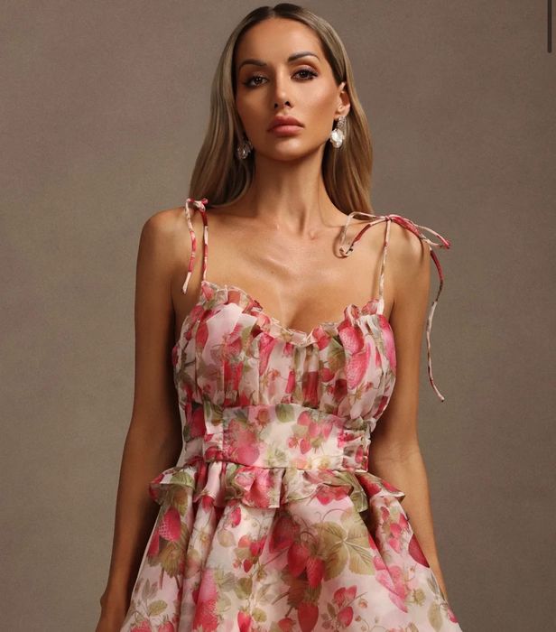 Уникална рокля ягоди от лен