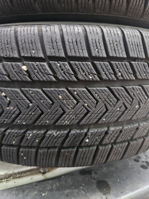 Гуми 225/45/18 2броя