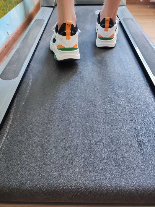 Продам беговую дорожку