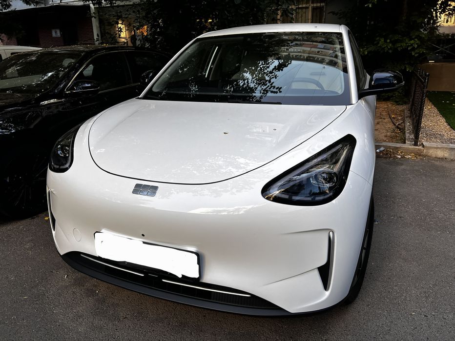Geely ex2 ev 2025 yil 9400 yurgan 100% toza
