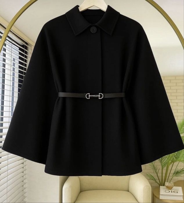 Черно красиво пончо