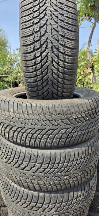 Гуми 4бр 235/55/17 - 1бр- 75 евро