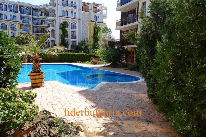 Двустаен апартамент в комплекс Магнолия Гарден