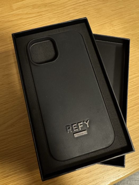Кейс Refy Iphone 14/15