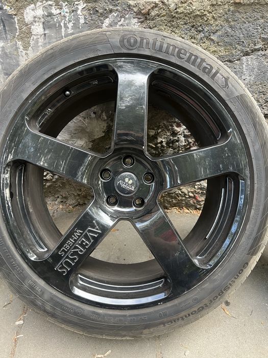 Джанти с гуми 285/40/22