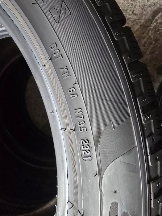 Pirelli 255/45 R20 105V MS iarnă