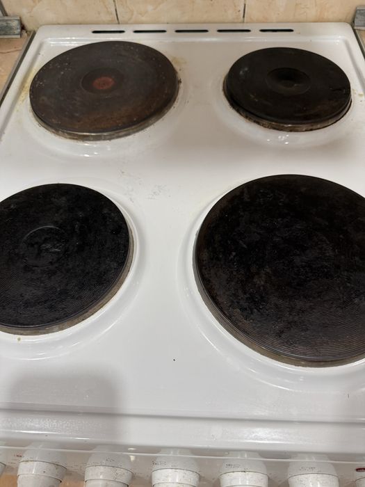 Продам элект плиту