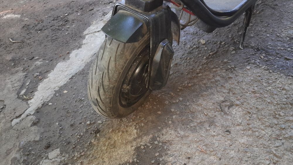 Продам  электросамокат