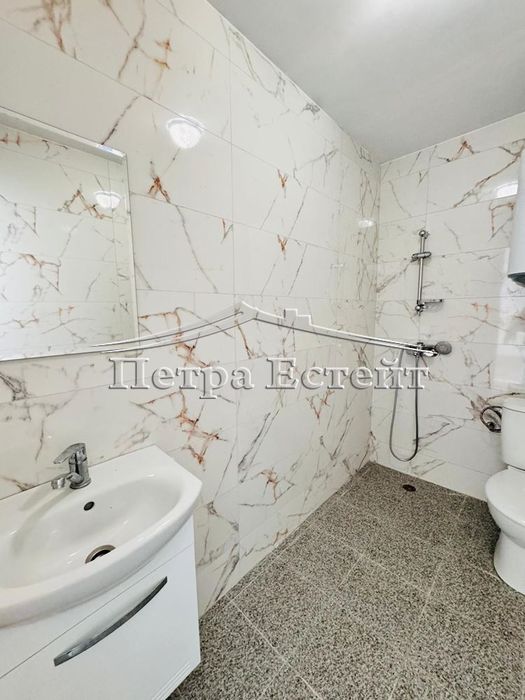 Продава се Двустаен апартамент в Варна, м-т Пчелина - 75 кв.м за 1187 €/кв.м - Снимка #10