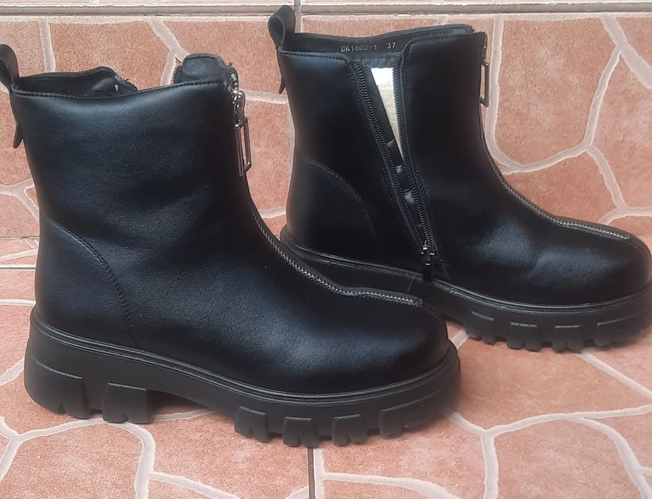 Ghete dama marimea 37