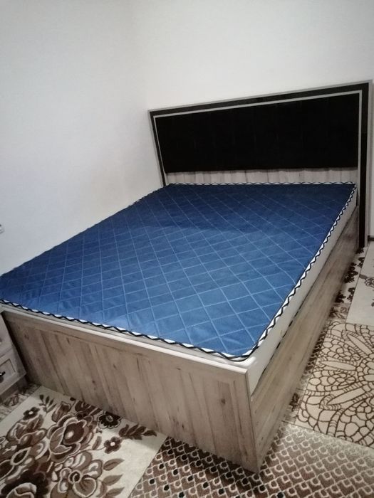 Кровать плюс трюмо