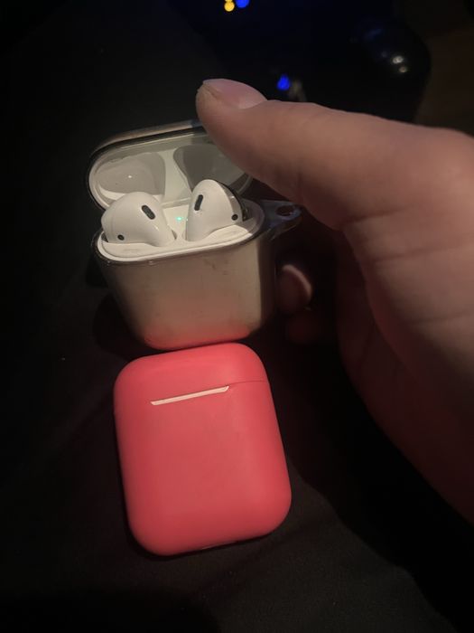 Оригинал эйрподс 2штуки