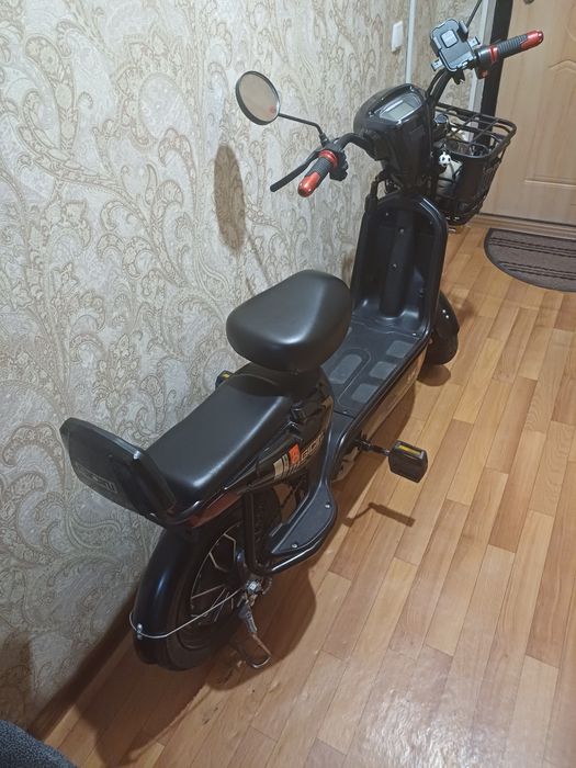 Электроскутер SK8