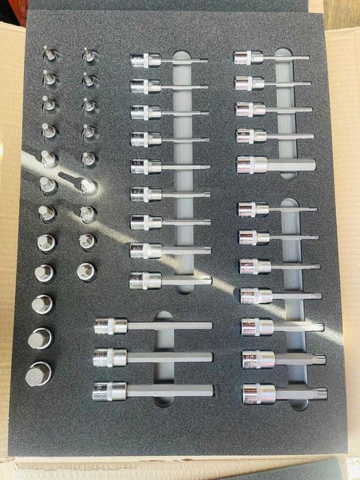 Set de scule GEDOREred R22071005 - 239 piese - poze reale