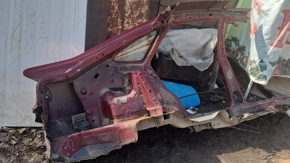 Запчасти на мазда кронос