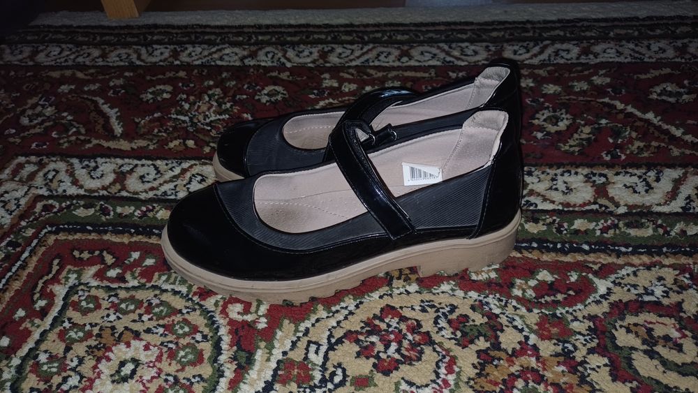 Туфли, балетки для девочек и подростков 35р.