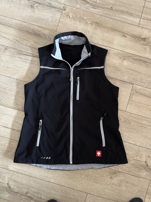 Vesta Engelbert Steauss M