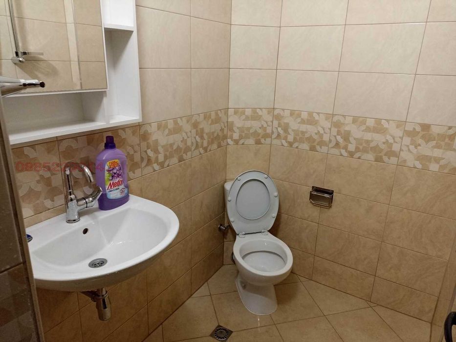 Дава се под наем Двустаен апартамент в Карлово - 63 кв.м за 255 € - Снимка #13