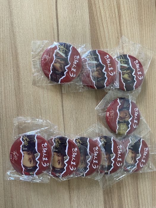 Продам значки 3.2 мм