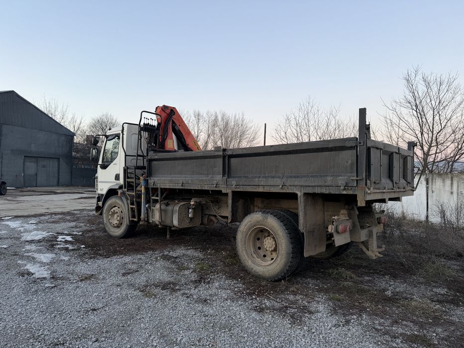 Camion basculabil + macara Daf 2008