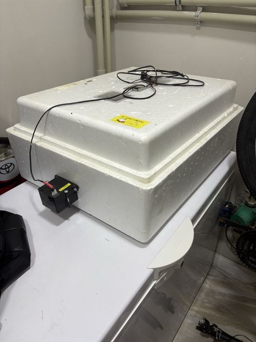 Продам инкубатор