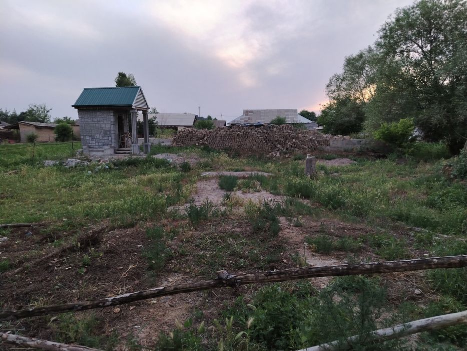Участка сотилади