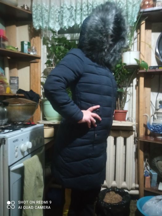 Молодежный зимний пуховик.