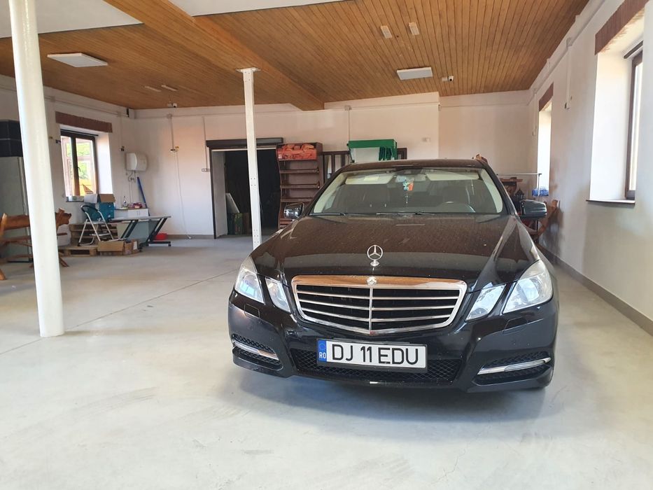 Vând sau schimb Mercedes E 250, 4 matic