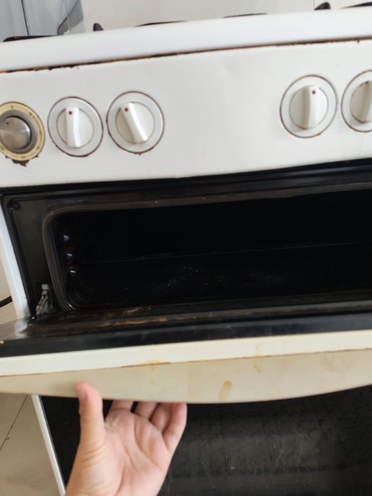 Продаётся газ с духовкой