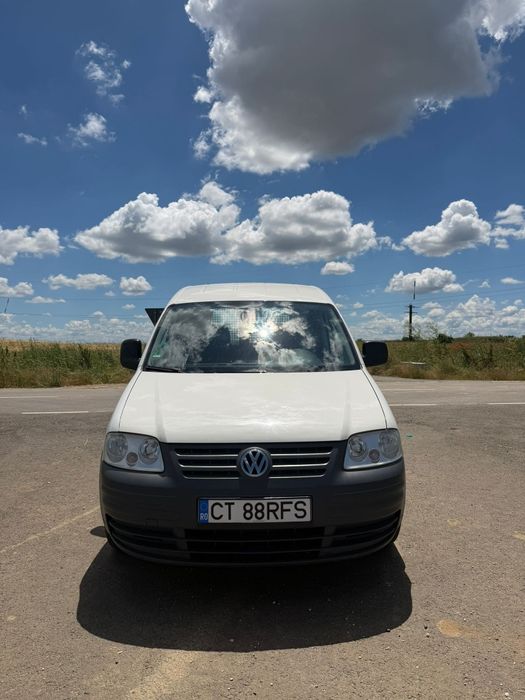 Vând Volkswagen Caddy