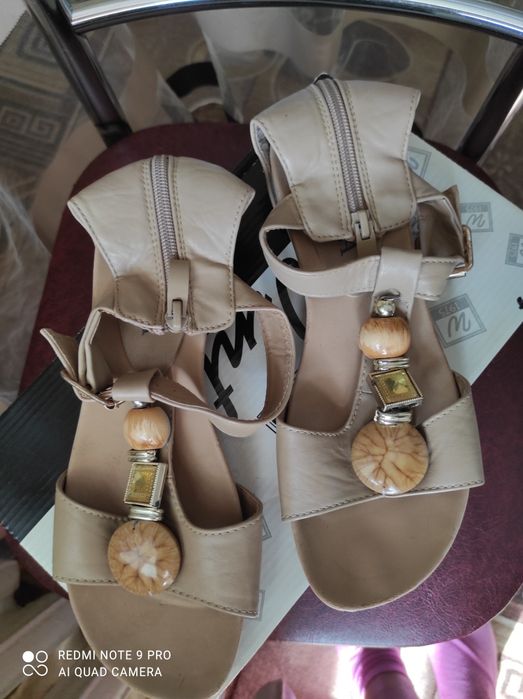 Женские  туфли на каблуке