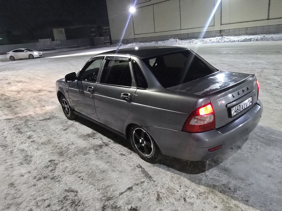 Продам Приору 2010 года