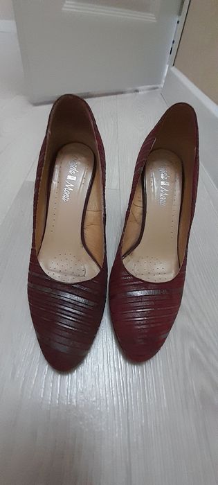 Женская обувь размер 38