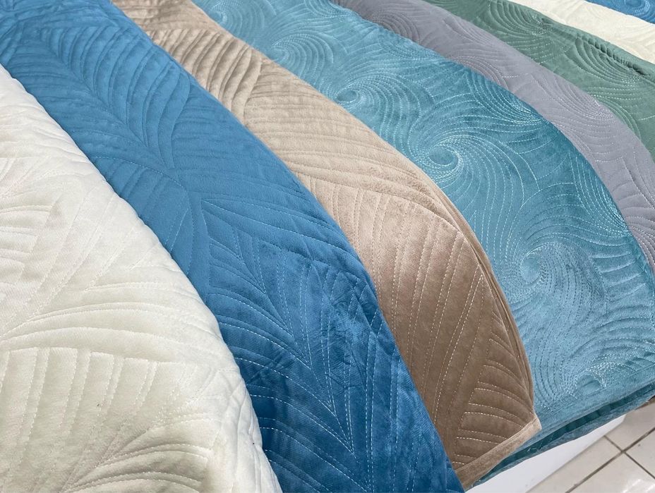 Дивандек сидушка велюровый закрывает только сидящие места  Подходит на