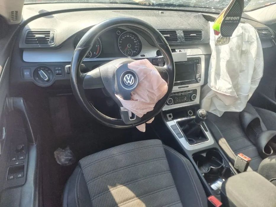 dezmembrez VW Passat CC, an 2009, motor 2.0 tdi cutie de viteze manuala 6+1 trepte