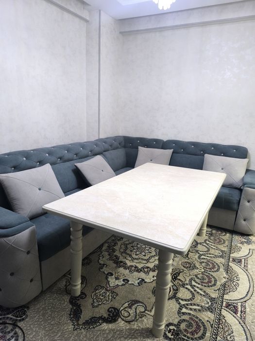 Mehmonxona ugalogi sotiladi. Katta oʻlchamda