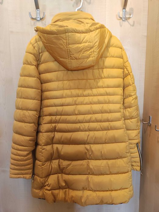 Дамска зимно дълго яке с качулка