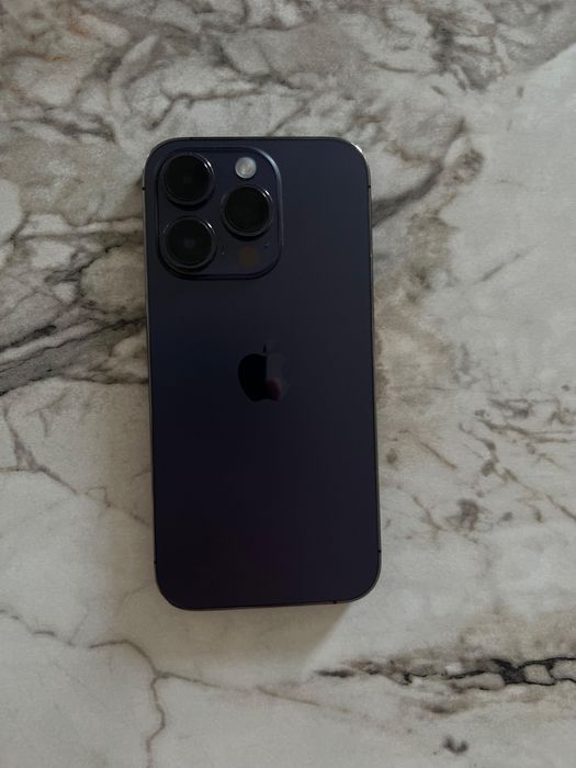 Iphone 14 pro purple
