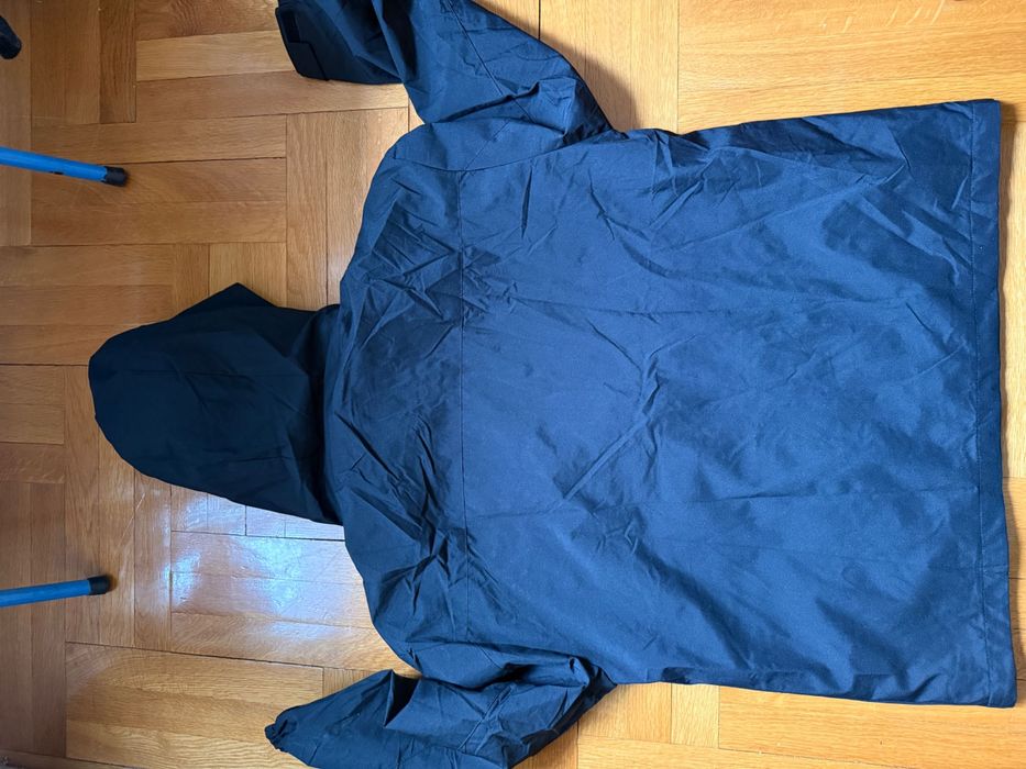 Gelert чисто ново яке