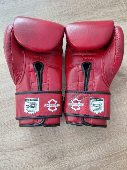 Боксови ръкавици