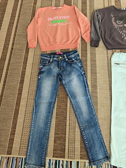 Продавам детски дрехи за момиче 9 г.-134 см.