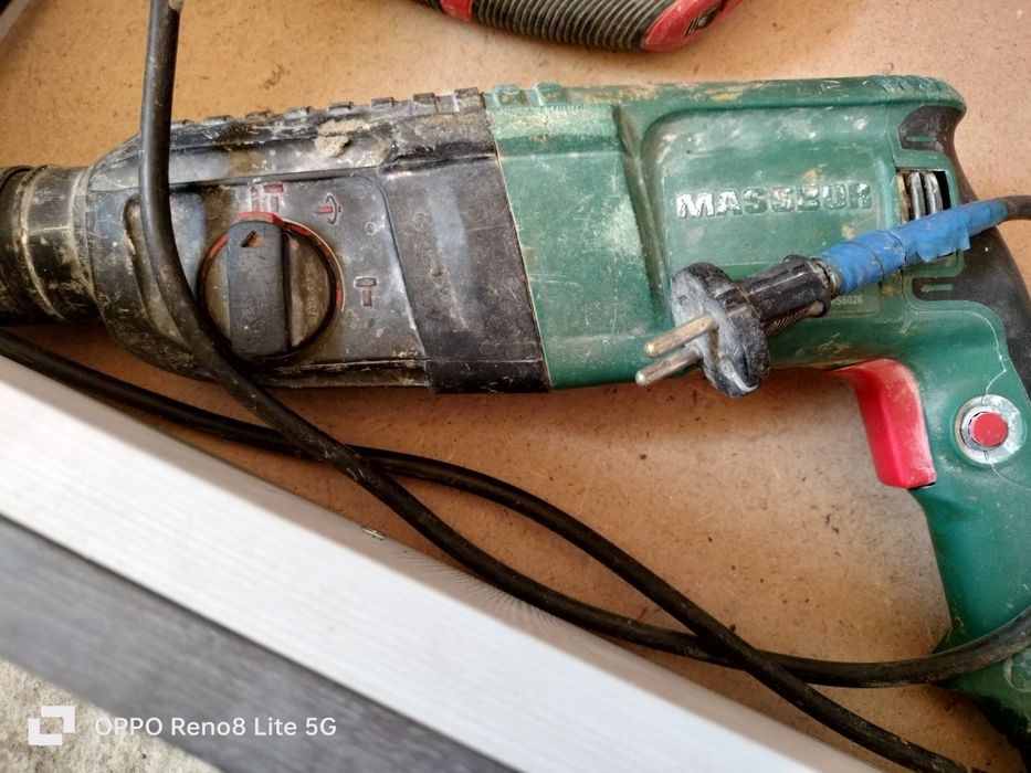 Продам электроинструмент