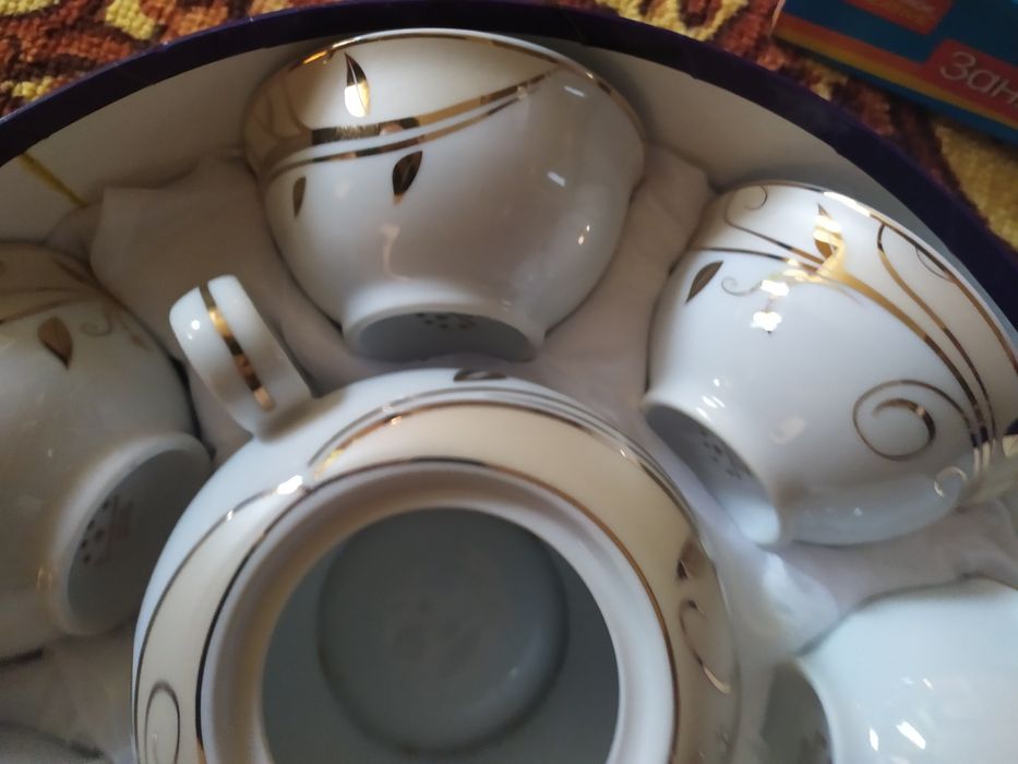 Продам чайный сервиз, новый.