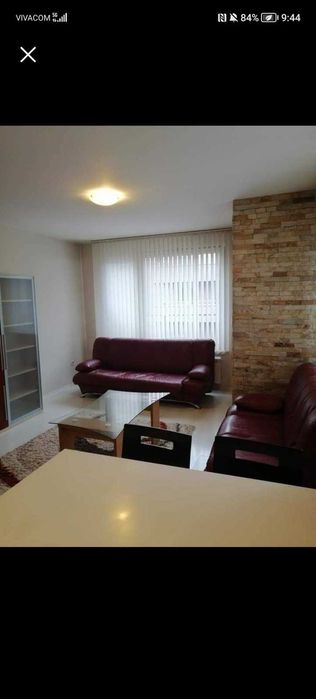 Кожени дивани- отлично състояние