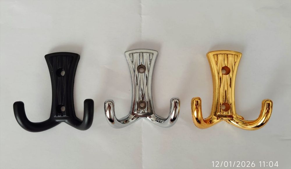 Закачалка да дрехи - 18 €