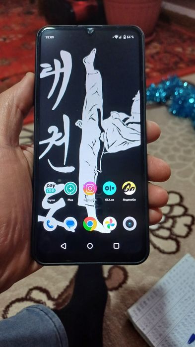 Realmi Not 50 smartfon