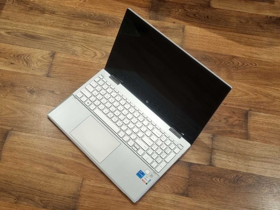 Уникален лаптоп 2 в 1 HP Pavilion x360 Convertible 15 TOUCHSCREEN